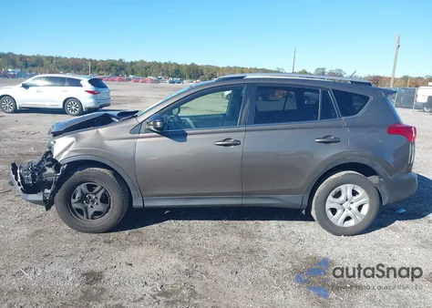 2015 Toyota Rav4 Le z USA, uszkodzony, nr VIN JTMBFREV1FD158154
